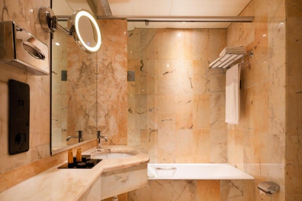 The Nicolaus Hotel image 22